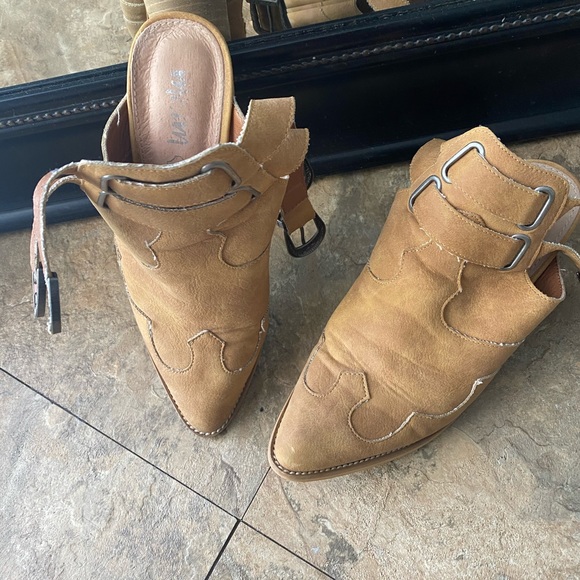 Booties - Picture 2 of 4